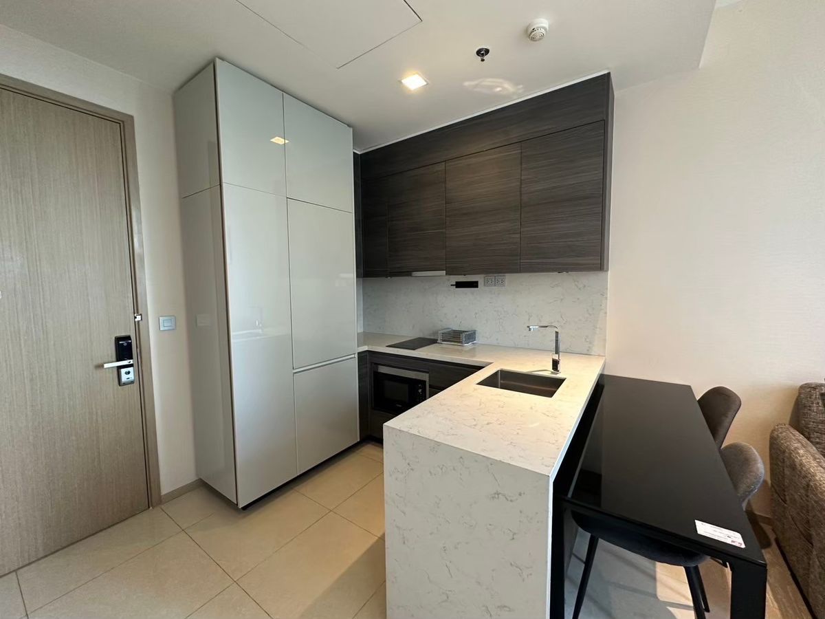 For RentCondoSukhumvit, Asoke, Thonglor : 📍 The ESSE Asoke, beautiful room, many rooms, good locations, high floor, beautiful furniture Complete electrical appliances (special price)