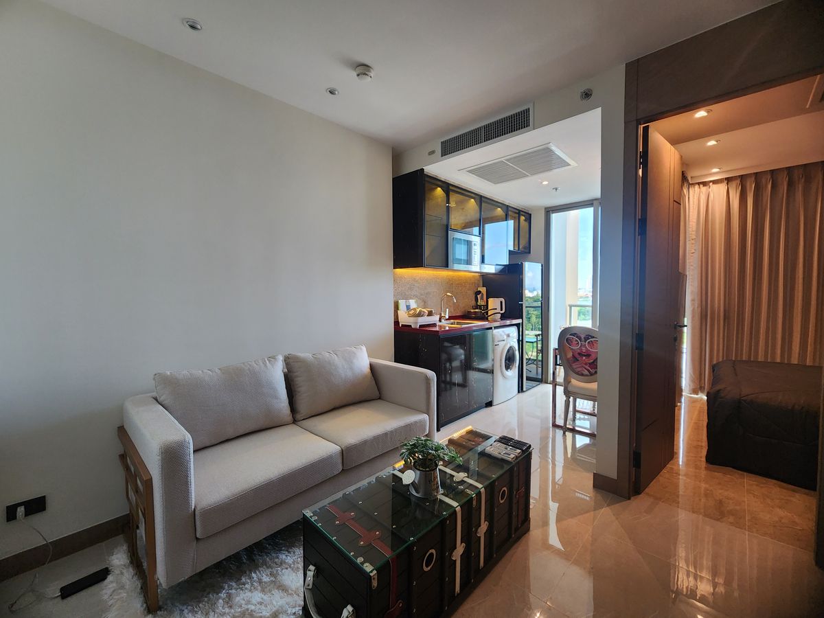 ให้เช่าคอนโดพัทยา บางแสน ชลบุรี สัตหีบ : Condo For Rent Rivera Oceandrive ชั้น 9 วิวเมือง 