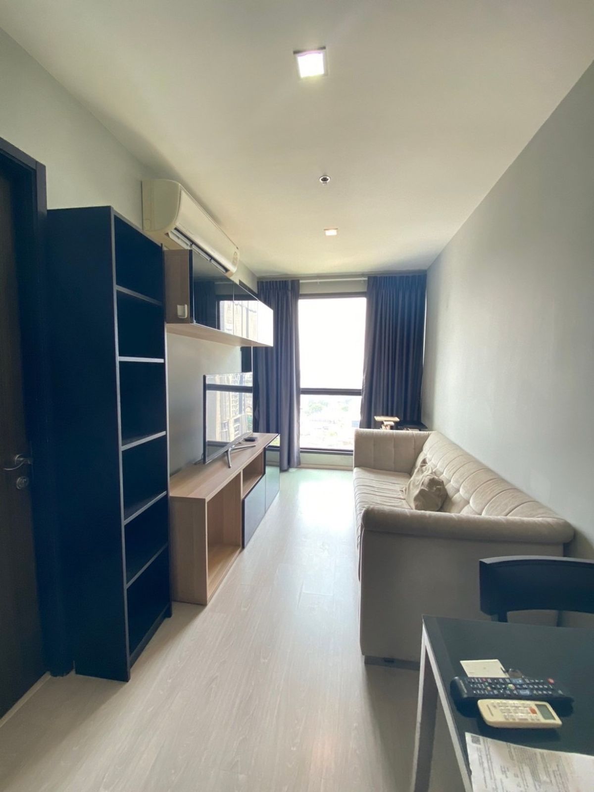 For RentCondoOnnut, Udomsuk : Rhythm Sukhumvit 44/1 condo for rent. Completely decorated with a BTS Phra Khanong BTS BTS. Convenient to travel !!