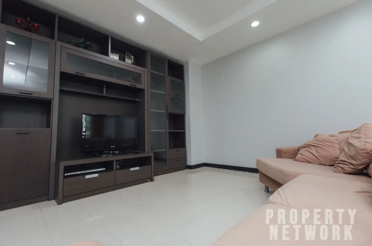 ให้เช่าคอนโดสุขุมวิท อโศก ทองหล่อ : Spacious 2-Bedroom at Avenue 61 – 100 sqm