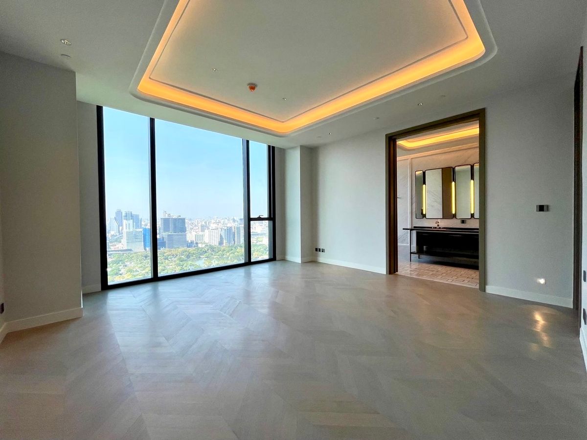 ขายคอนโดวิทยุ ชิดลม หลังสวน : 189 Wireless One Bangkok: 2bed 3bath 140sqm. 105,000,000 Am: 0656199198