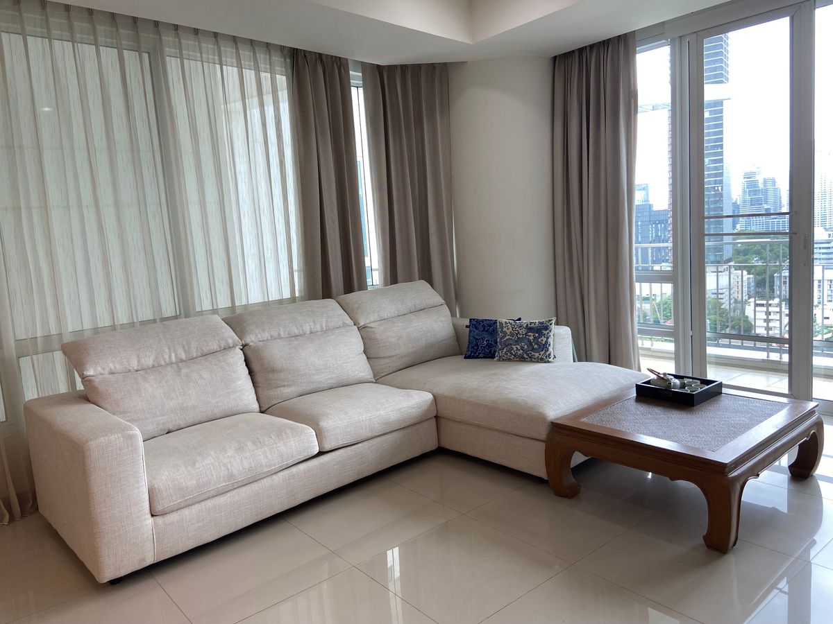 For RentCondoWitthayu, Chidlom, Langsuan, Ploenchit : For rent 📌 Ban Ratchaprasong - 🛌2 Bedroom L 🛁2 Bathroom has 2 balcony beautiful views ✨