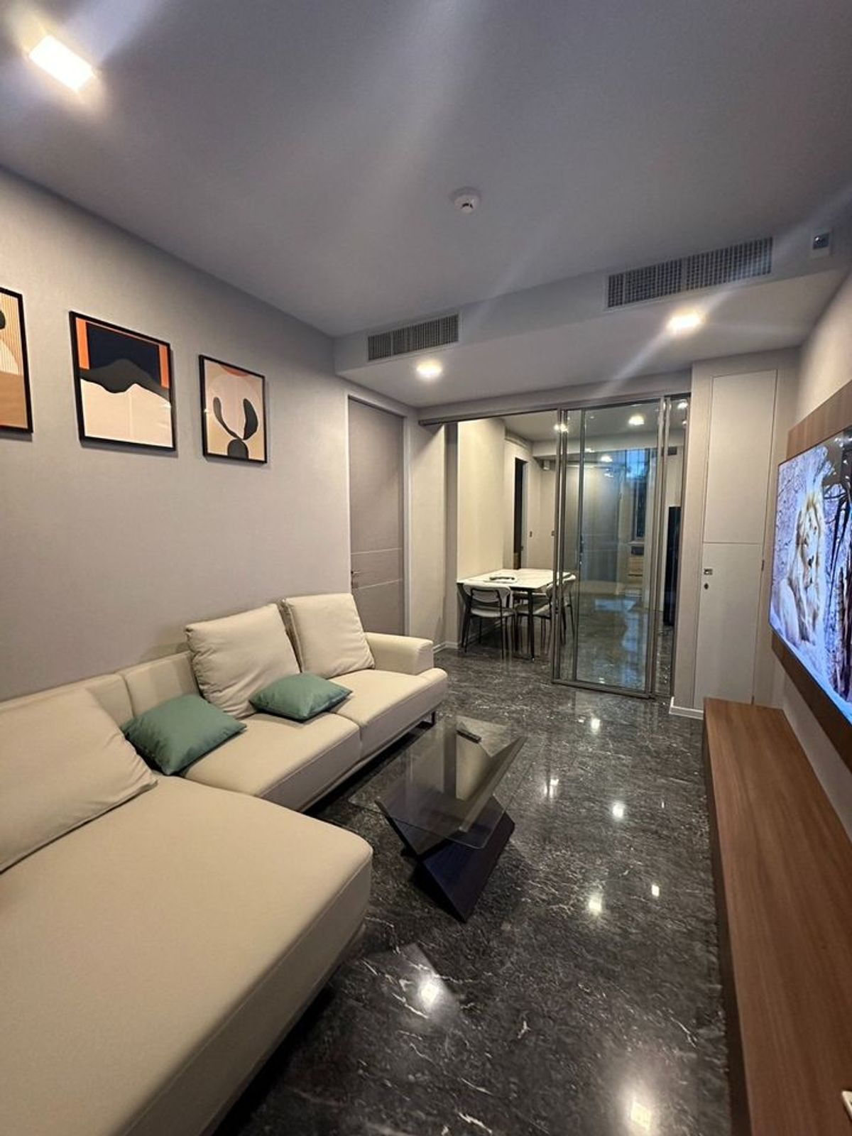 For RentCondoSukhumvit, Asoke, Thonglor : 🔥🔥FOR RENT‼ ️ Ashton Residence 41 (Ashton Residence 41) 2 BED 2 Bath 65,000thb 🔥🔥 Pets Friendly Condo 🐶🐱 ✨ The room is ready to move in. ✨