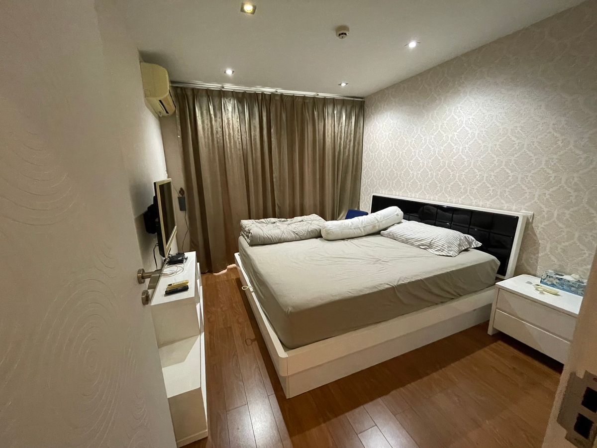 For RentCondoLadprao, Central Ladprao : Rent now !! The room is ready to enter this March 13.