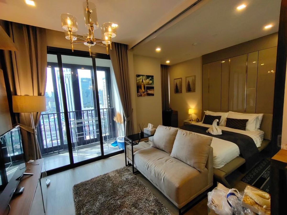 For RentCondoSukhumvit, Asoke, Thonglor : 🔥Urgent for rent 🔥 Condo Ashton Asoke, 1 bedroom, size 34 sq m., 18th floor, in the heart of Asoke, convenient to travel, near BTS and MRT.