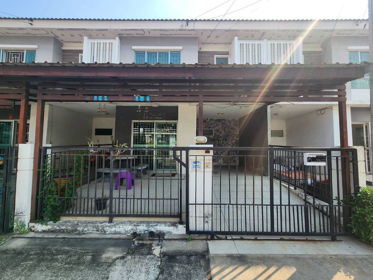 For SaleTownhomeNakhon Pathom : Townhome for sale, Pruksa Ville 56, only 1 minute near Central Salaya