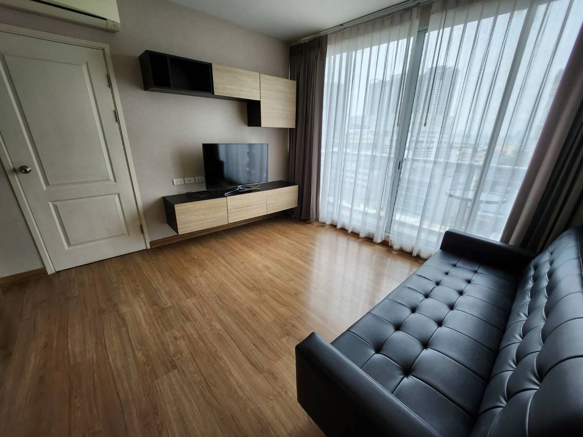 For RentCondoBang Sue, Wong Sawang, Tao Pun : Condo, floor 12A with beautiful decorative furniture for rent in Bang Pho-Bang Sue area, near BTS, Bang Pho, only 300 meters.