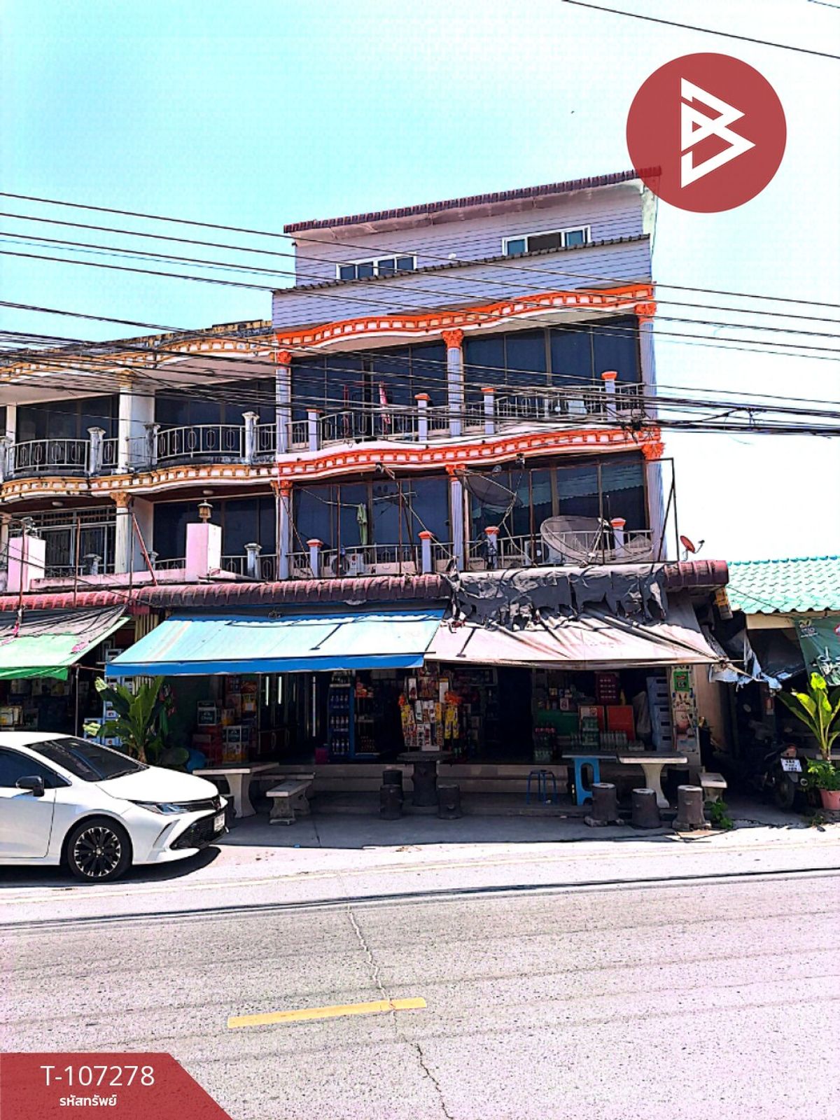 For SaleShop HousePattaya, Bangsaen, Chonburi : 2 booths for sale in commercial building, Soi Udomkit, area 57 sq.w., Sriracha, Chon Buri