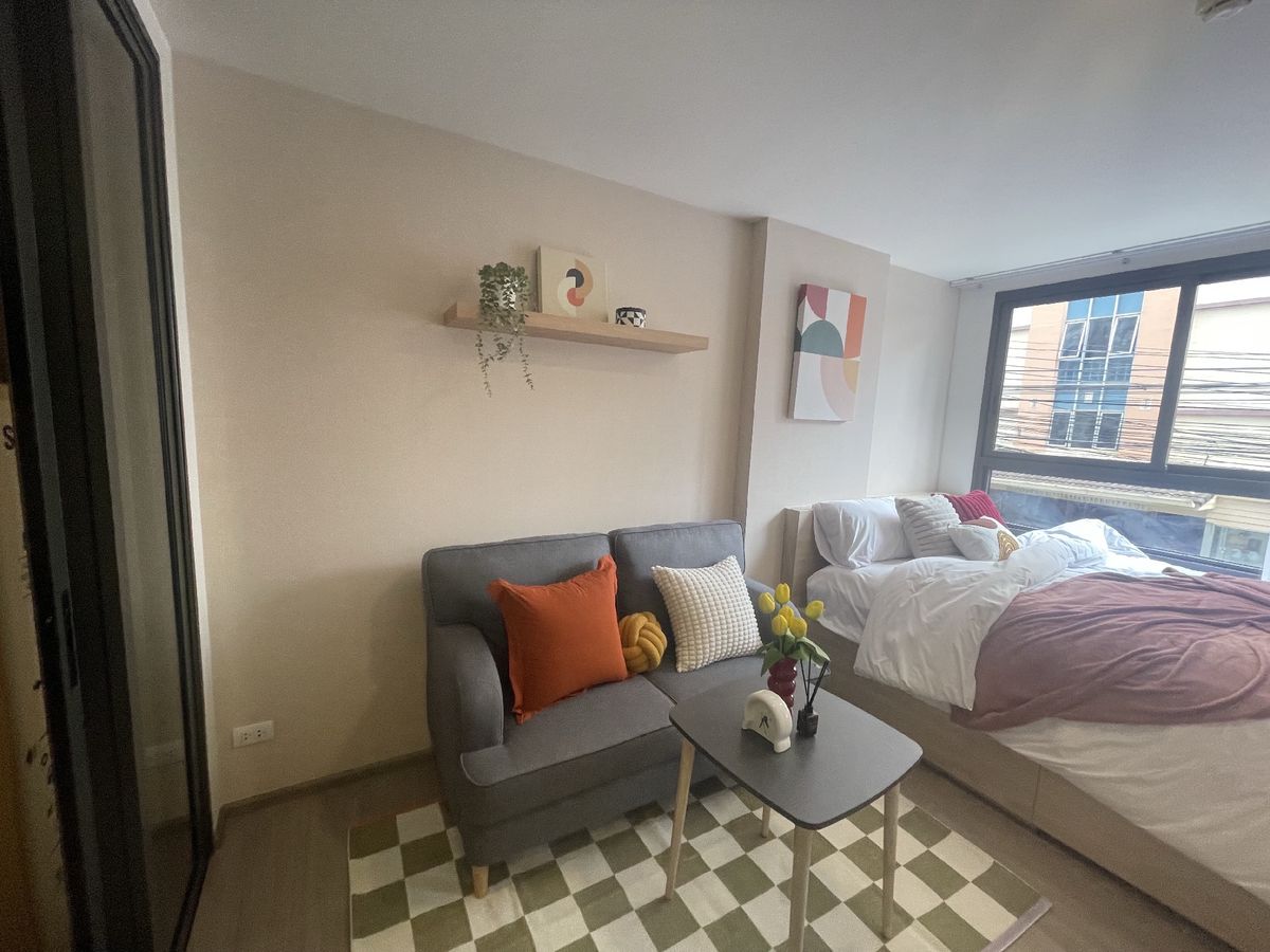 For RentCondoSapankwai,Jatujak : 🔥For urgent rent🔥 Condo The Move Pradipat, 1 bedroom, size 24.50 sq m., 2nd floor, no blocked view, near BTS Saphan Khwai