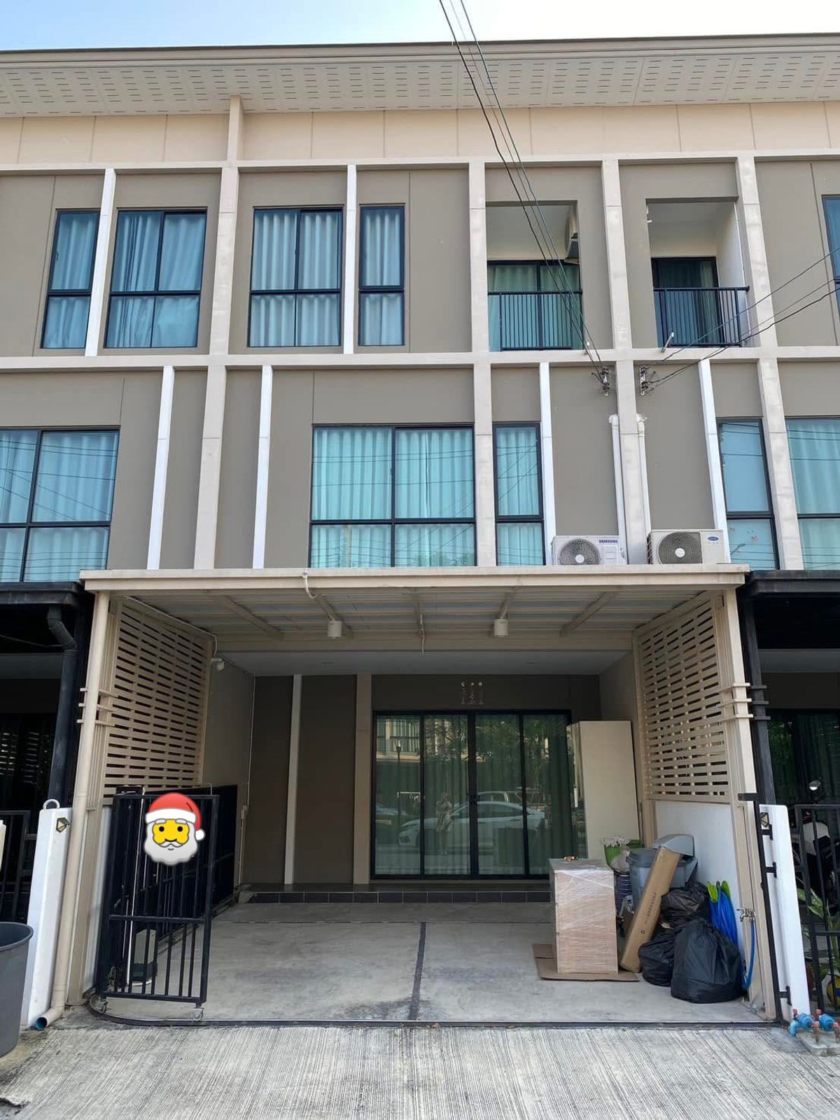 For RentTownhomePattanakan, Srinakarin : 🌟 3-storey townhome for rent, Pasio Srinakarin Project- Rama 9, 3 bedrooms, 3 bathrooms with furniture and electrical appliances. Convenient to travel Near the main road, Airport Link, Hua Mak Station #Foreign reception