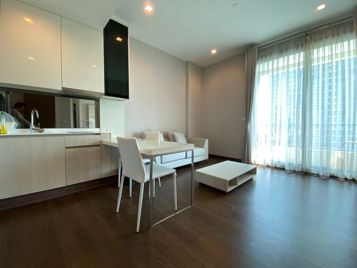 For RentCondoRama9, Petchburi, RCA : Crusa Condominium for Rent