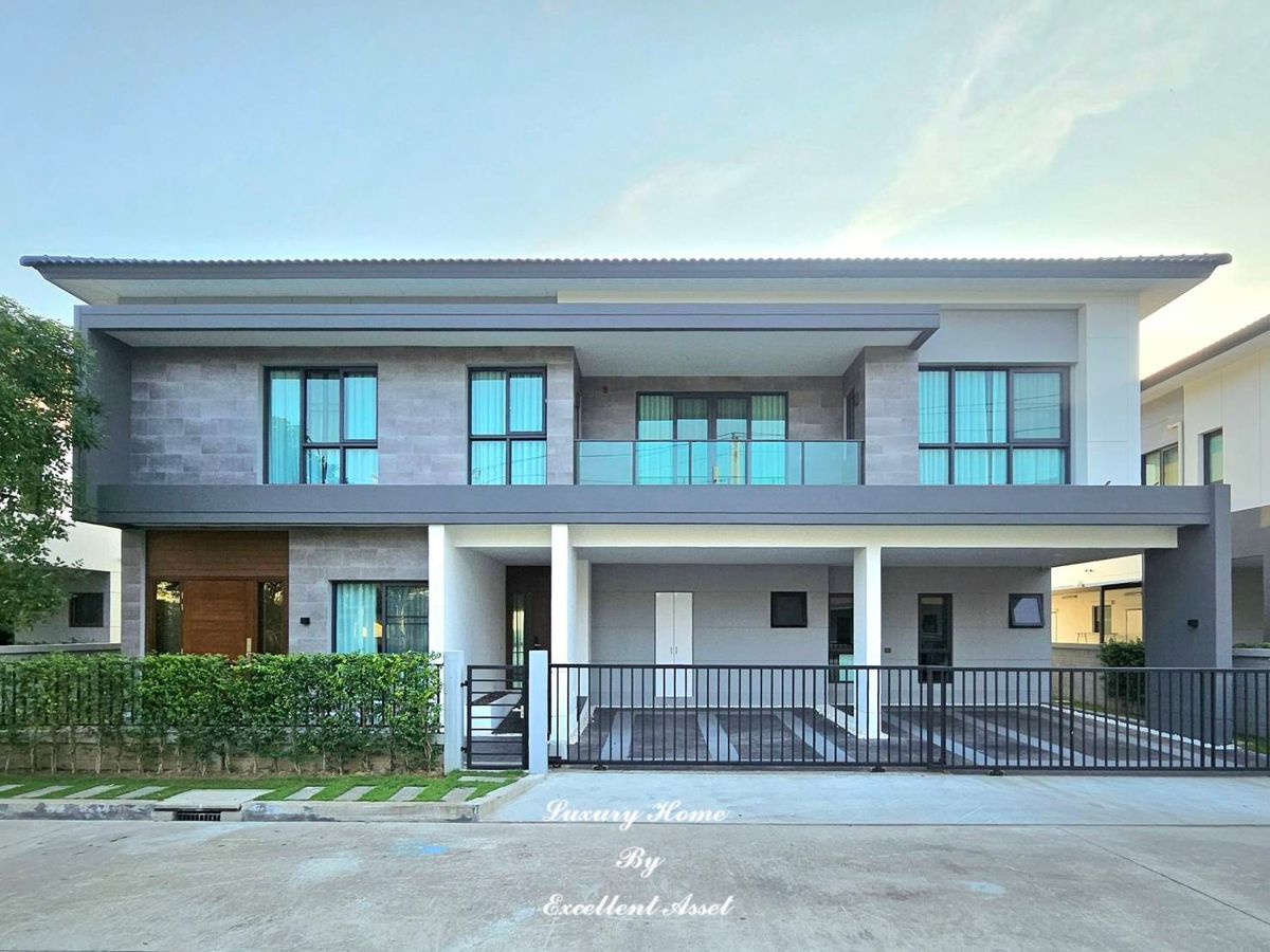 For RentHouseBangna, Bearing, Lasalle : 🔥avally! Luxurious single house for rent, The City Bangna, large size, 5 bedrooms, a lot of living space, addicted to Mega Bangna / International School, Concores, near the Bangna-Trat Expressway. Ready to move in only 280,000/month