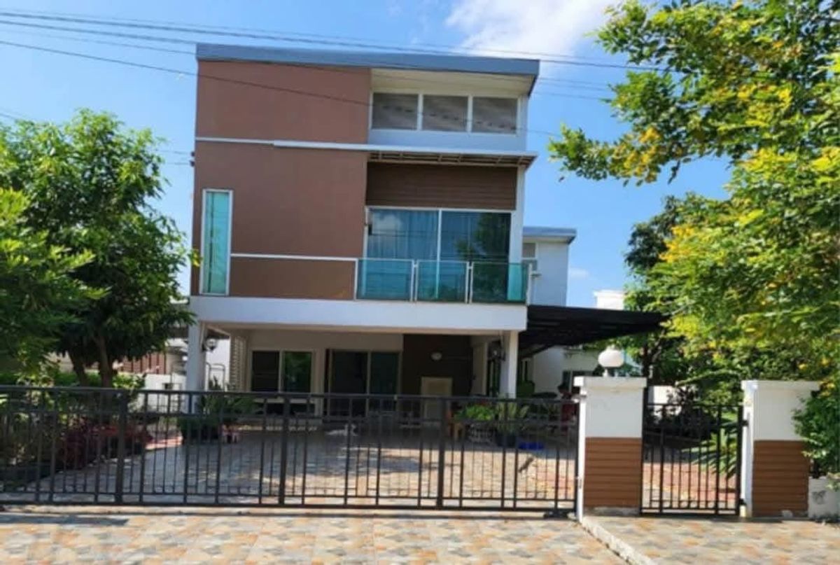 For RentHouseLadkrabang, Suwannaphum Airport : M892 For Rent Home Place The Park Wongwaen-Rama 9