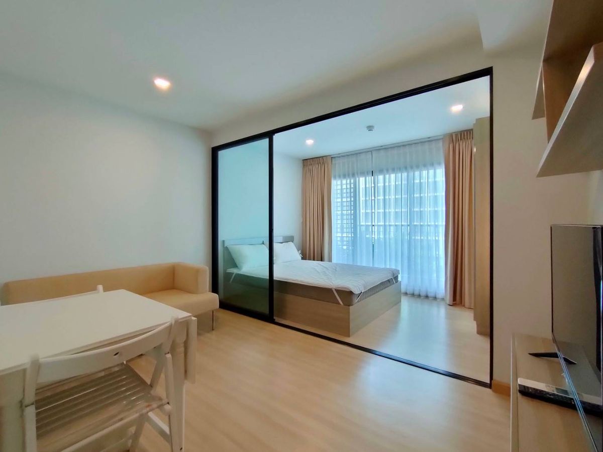 For RentCondoVipawadee, Don Mueang, Lak Si : 📣 Condo for rent, Night Bridge, Sky City, Saphan Mai 🏢 next to BTS🚄 Wide balcony plan With complete furniture ✅️ Price 12,000/month‼ ️