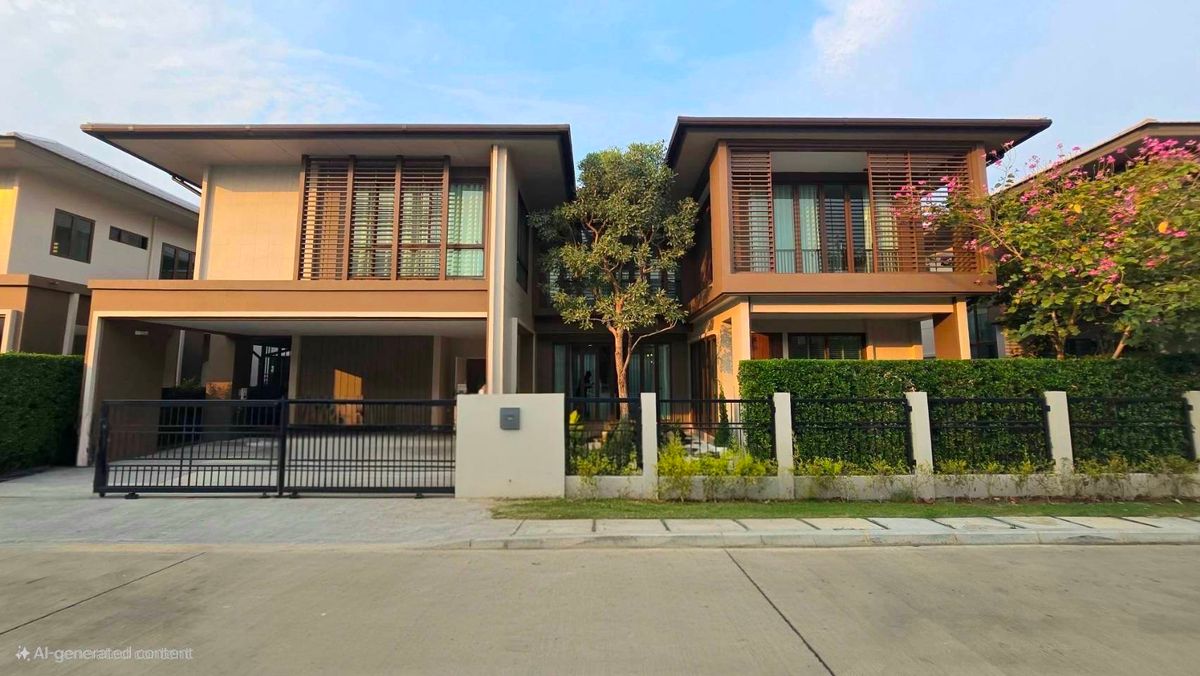 ขายบ้านพัฒนาการ ศรีนครินทร์ : Burasiri Krungthrp Kreetha: 78 sqwah 300 sqm. 4bed 5bath 36,300,000 Am: 0656199198