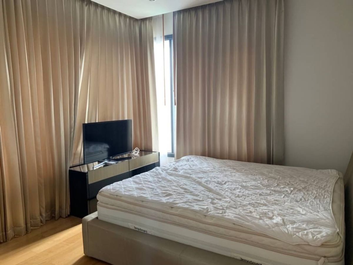 For RentCondoLadprao, Central Ladprao : - Eng Below - 🐶 Sell 2 Bedroom Pets Friendly Condos, 2 Bedrooms, Central Bathrooms, Pang, Answer: MM, Lat Phrao, near BTS, Lat Phrao Intersection.