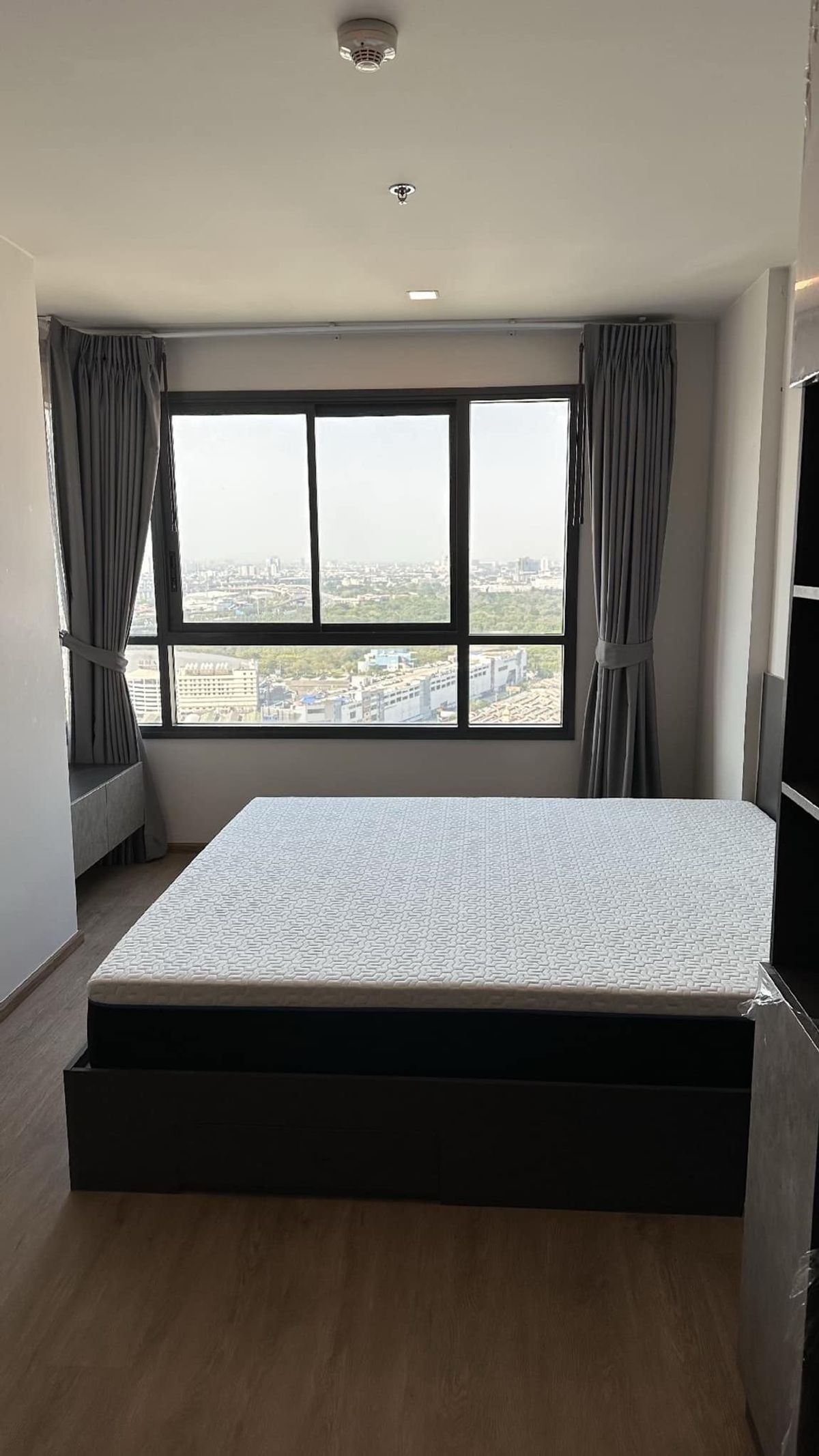 For RentCondoSapankwai,Jatujak : 🍀 Rent IDO, Phahonyothin - Chatuchak 🍀 Interested in adding LINE @zcondo (with @prefix) 🔥 C3926