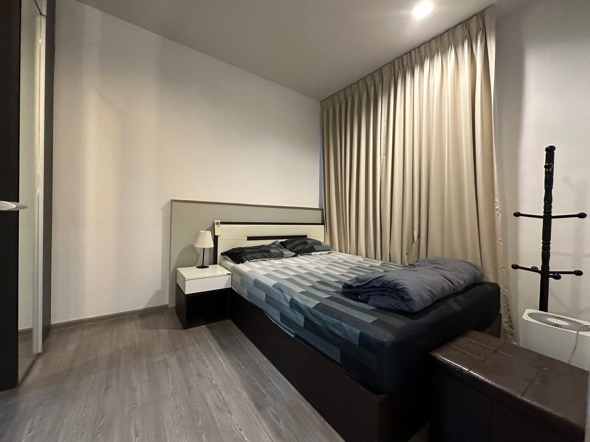 For RentCondoWongwianyai, Charoennakor : NYE by sansiri next to BTS Wongwian Yai, beautiful room, good location 17500/month, free Wifi available for rent