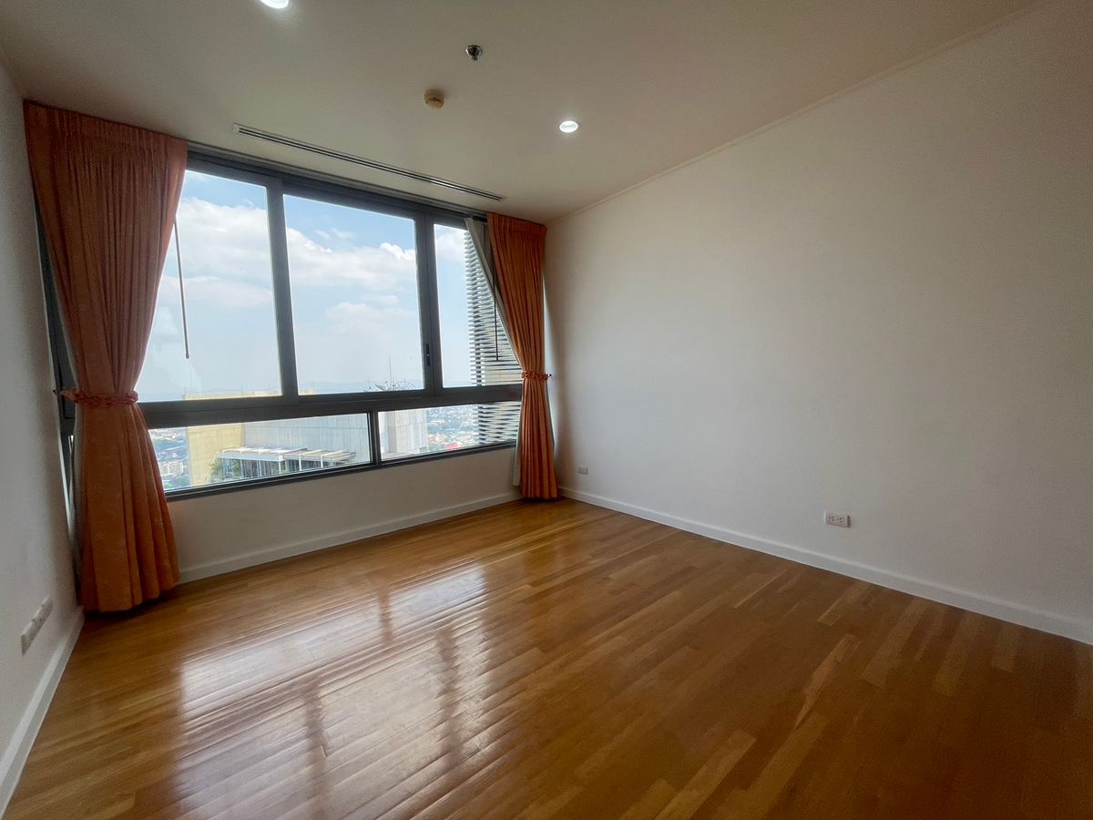 ให้เช่าคอนโด : for rent codno Northpoint Pattaya Duplex hight floor (S03-1992)