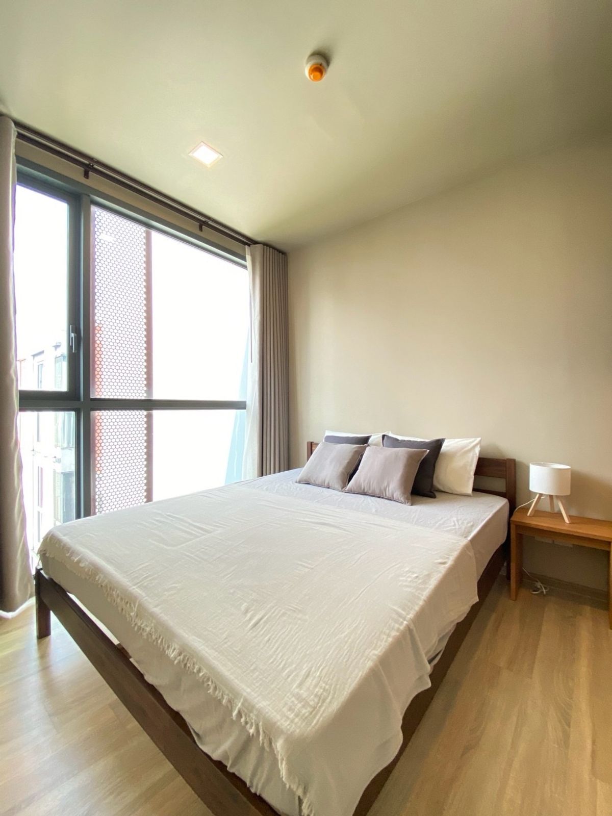 For RentCondoSukhumvit, Asoke, Thonglor : TAKA HAUS EKKAMAI