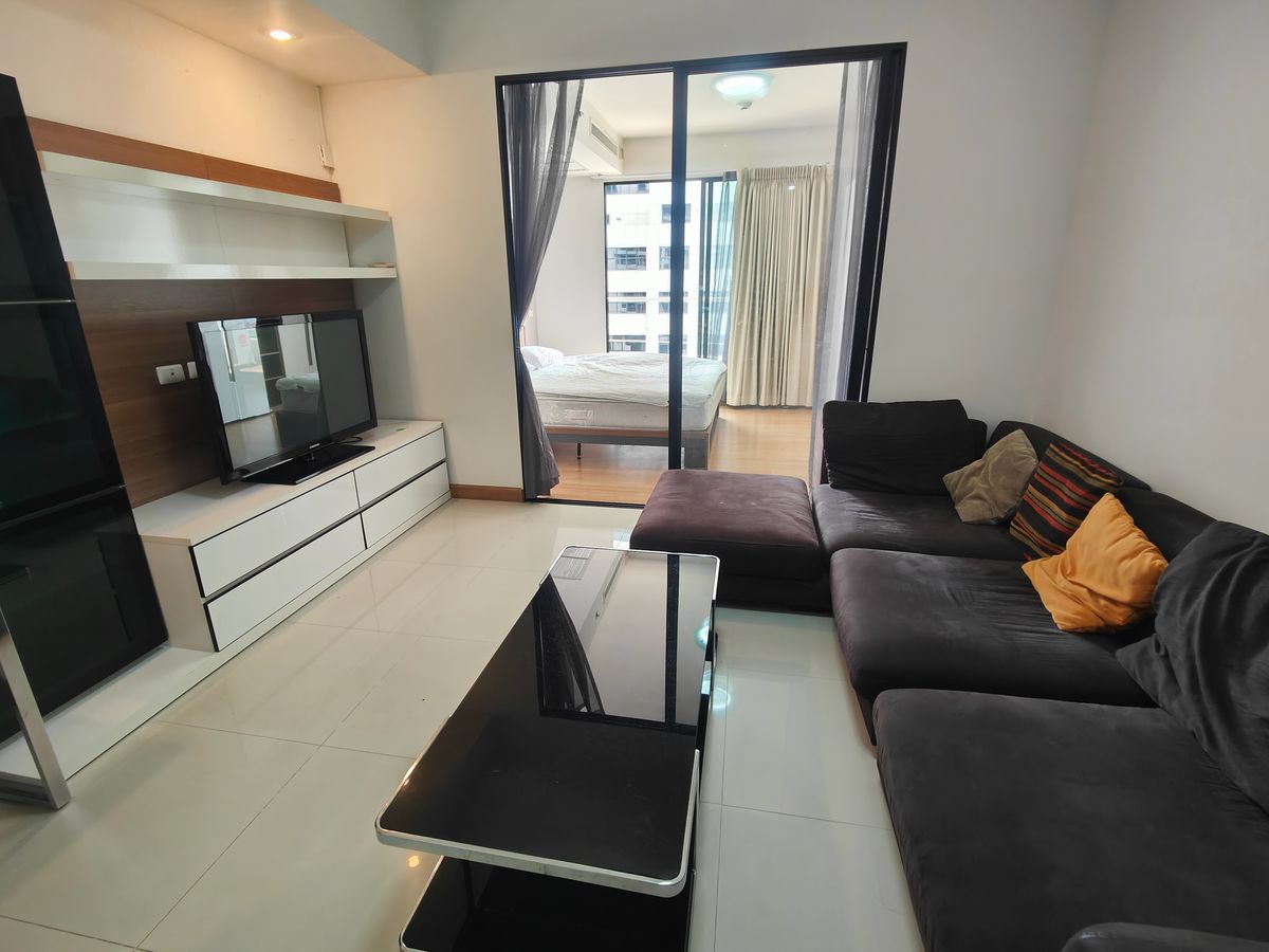 For RentCondoRama3 (Riverside),Satupadit : For rent, Supalai Casa Riva Vista 2, only 100 meters, Charoen Krung Pracharak Hospital, near BRT Rama 3, 43 sq.m., 10th floor, price 12,000 / month. Interested 097 - 465 5644 T.C HOME