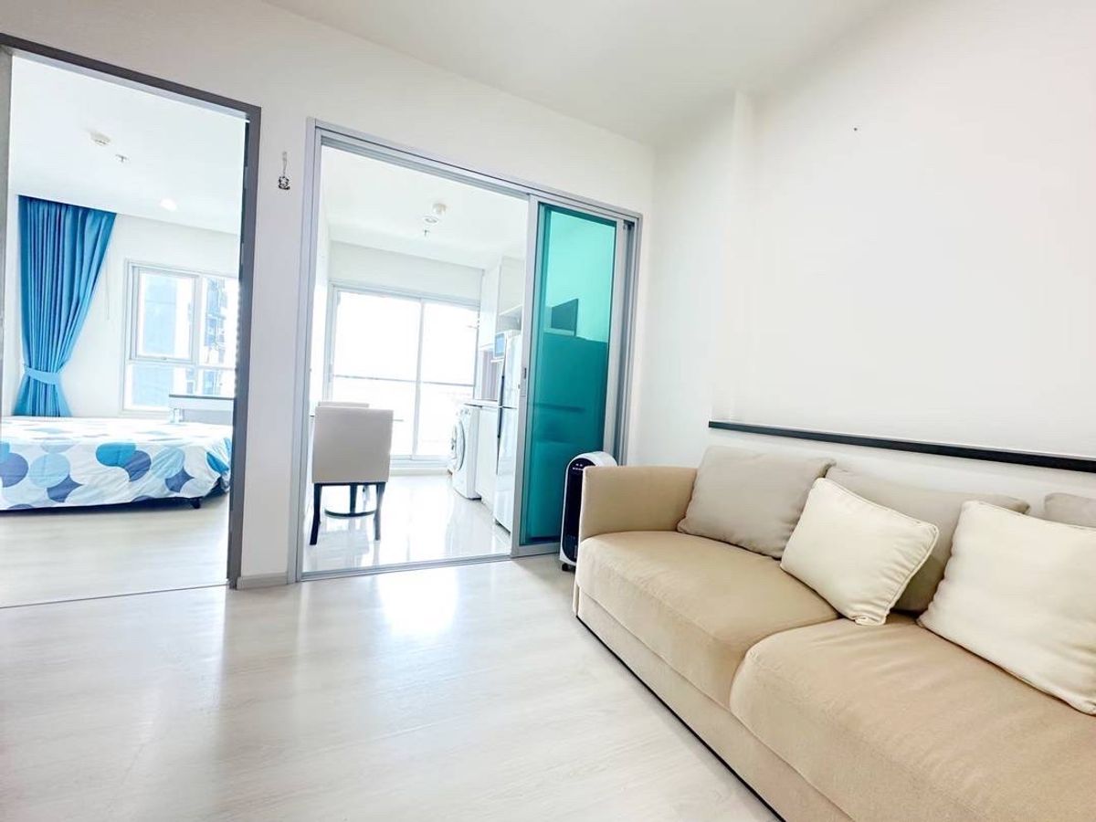 For RentCondoRatchadapisek, Huaikwang, Suttisan : Life Ratchadapisek rental 15,000 baht