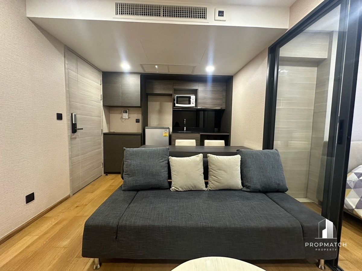 For RentCondoWitthayu, Chidlom, Langsuan, Ploenchit : ✨ Wow, the best decoration room ✨ Klass Langsuan (1Bed 1Bath 33.33SQM.) Completely decorated !! Only 38,000 baht per month Tel.0981315848 @Propmatch