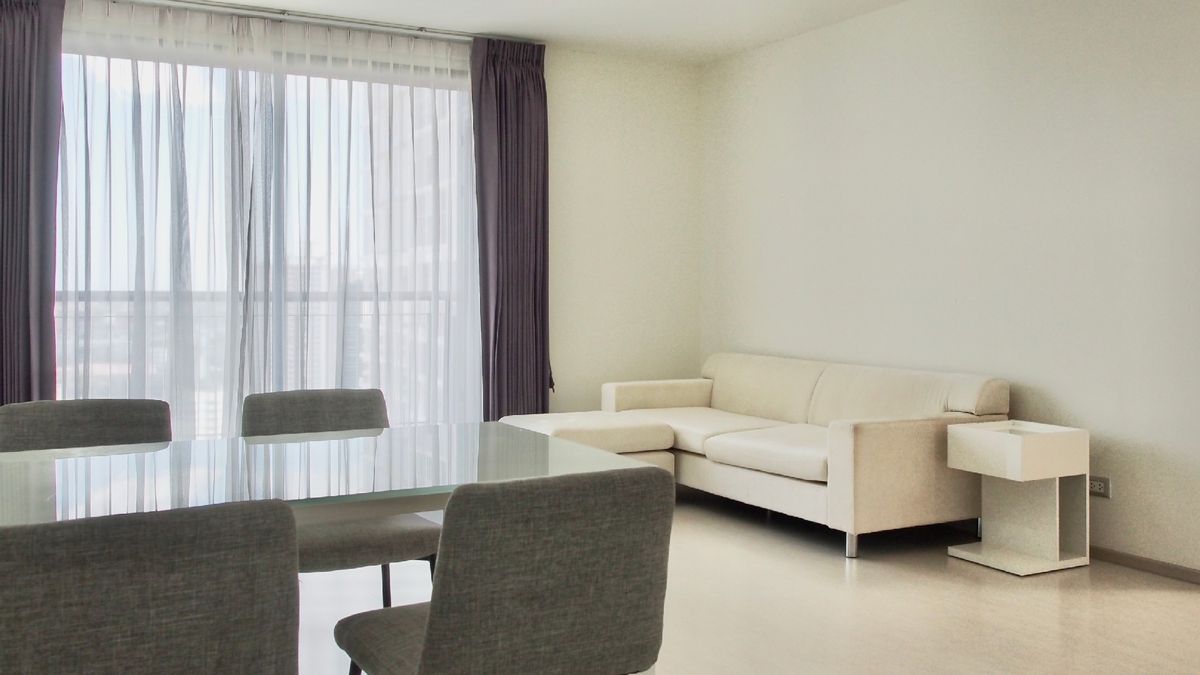 For RentCondoSukhumvit, Asoke, Thonglor : Rent 2 bedrooms, Rhythm Sukhumvit 42, beautiful room, ready to stay in BTS Ekkamai