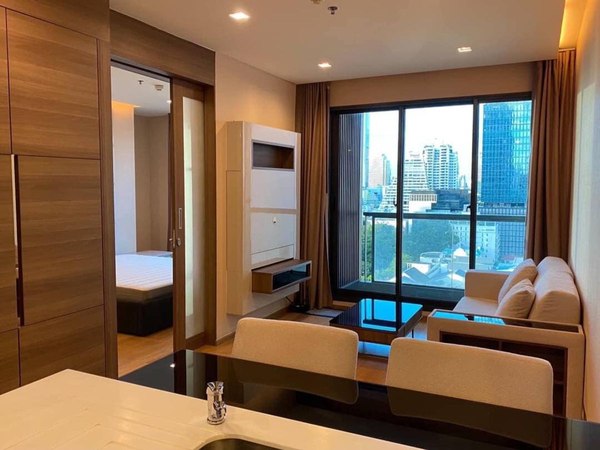 ให้เช่าคอนโด : 📢FOR RENT>> The Address Sathorn>> ⭐ สีลม ซอย 12 ใกล้สถานีรถไฟฟ้าช่องนนทรี ใจกลางกรุงเทพ ตกแต่งพร้อม ( Fully furnished) ชั้น 12 AA  #LV-MO1534