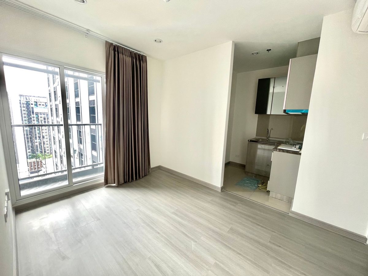 For SaleCondoPinklao, Charansanitwong : Condo for sale The President Charan-Intersection, flashlight, MRT, beautiful room, high class room, good view, convenient to travel near Siriraj