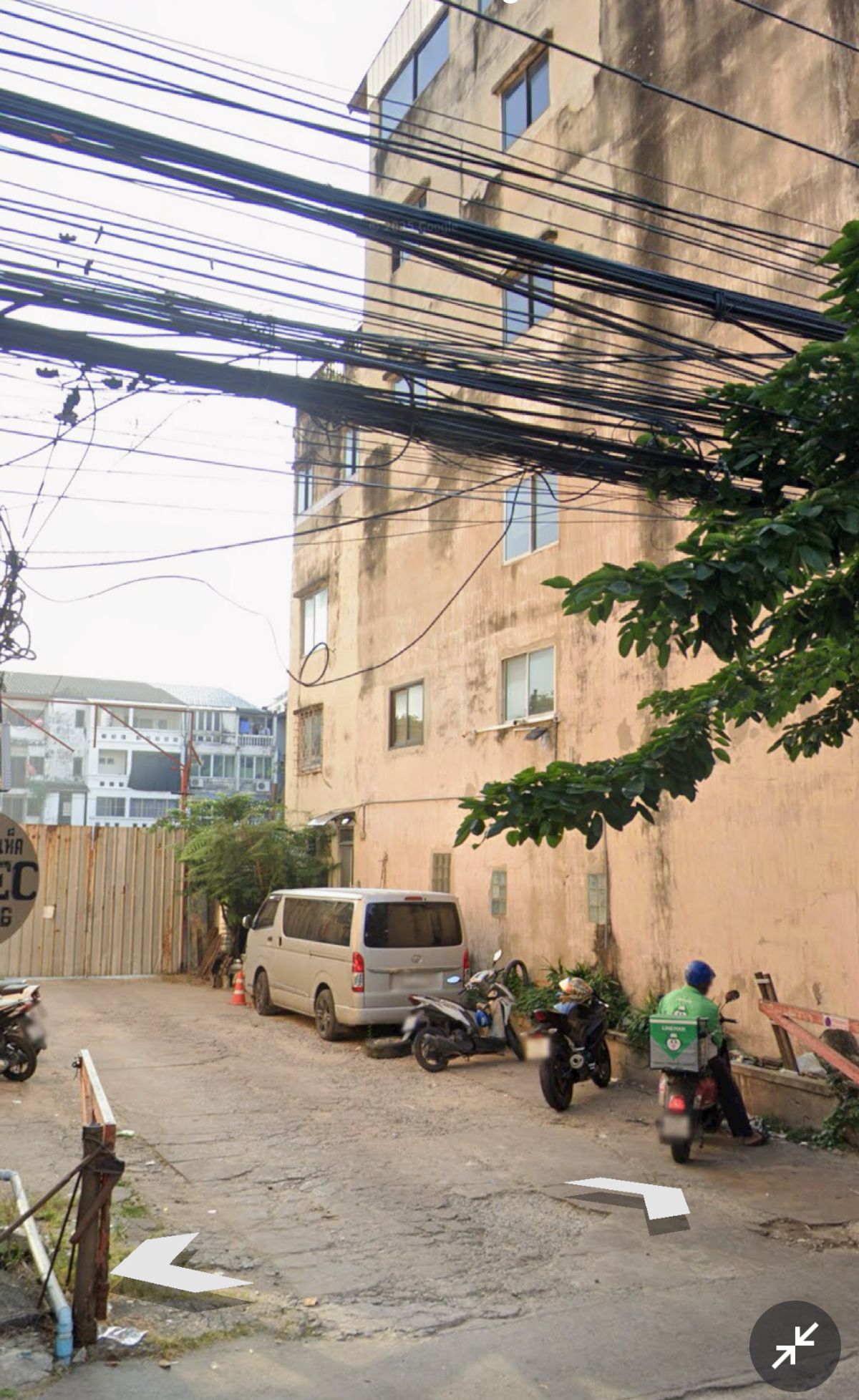 For SaleLandOnnut, Udomsuk : Land for sale on Sukhumvit 71 Road, near Pridi 15