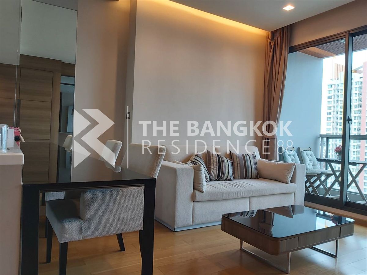 ให้เช่าคอนโดสาทร นราธิวาส : ห้องว่าง ราคาดี🔥‼️ The Address Sathorn 1 ห้องนอน 46 ตรม. ราคา 27k/mo สนใจติดต่อ 065-242-6835 คุณกิ๊ฟ