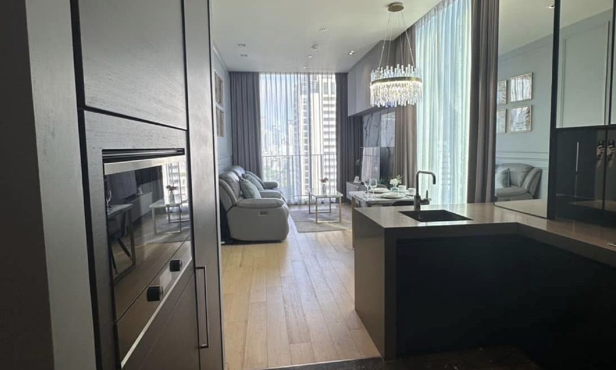 For RentCondoWitthayu, Chidlom, Langsuan, Ploenchit : SN888207 Luxury Condo for Rent @28chidlom