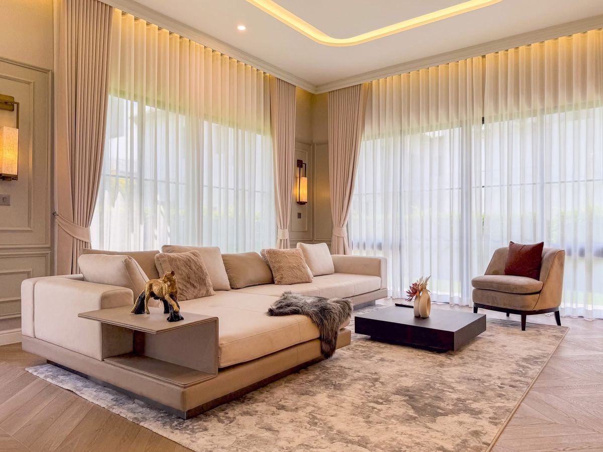 HousePattanakan, Srinakarin : ✨ Sell / Rent a luxury house, mansion, Narasiri, Krungthep Kreetha, 2 -storey detached house Decorated with authentic marble, led near the yellow cable mrt, Sri Greece Station Ready