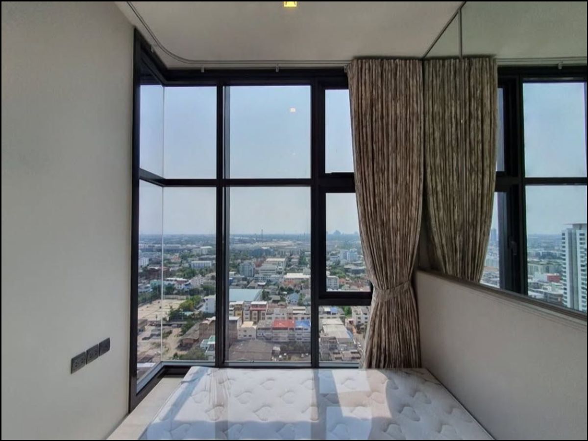 For SaleCondoOnnut, Udomsuk : Condo for sale, The Line, Sukhumvit 101 with convenient furniture near BTS (SM1080).