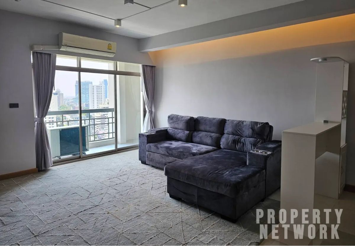 For RentCondoSukhumvit, Asoke, Thonglor : 🔥 Spacious 3-Bedroom Condo at Royal Castle Sukhumvit – 140 SQM | High Floor | Only 55,000 Baht! 🔥