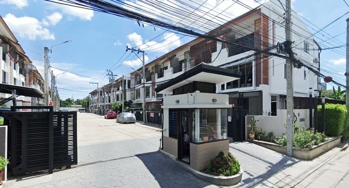 ให้เช่าทาวน์โฮมอ่อนนุช อุดมสุข : for rent the private Sukhumvit97/1 close to BTS Bangchak