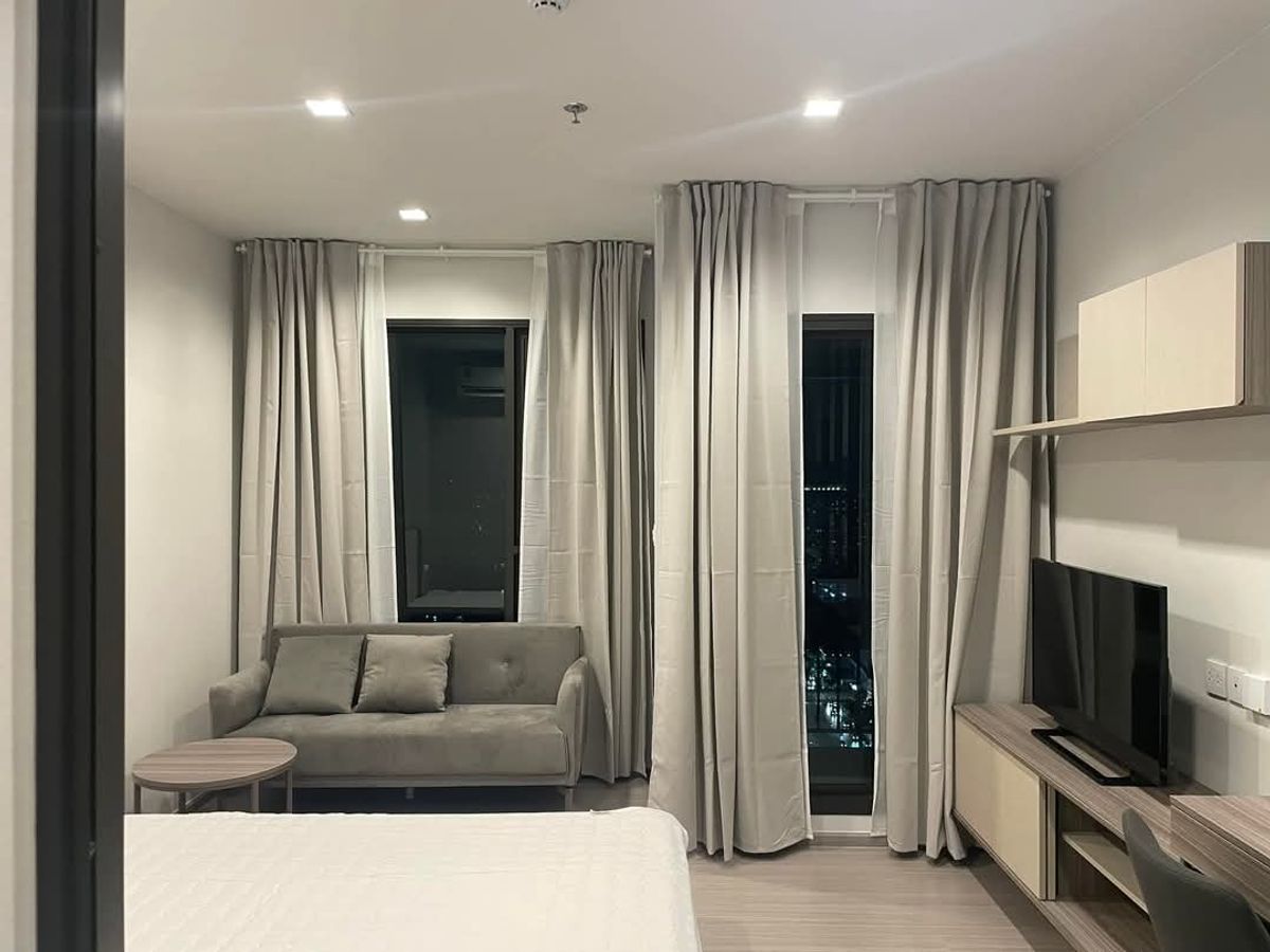 For RentCondoThaphra, Talat Phlu, Wutthakat : OMG1352 & LT; Free 31 March 68 & GT;  Beautiful studio for rent [Life Sathorn Cearra]