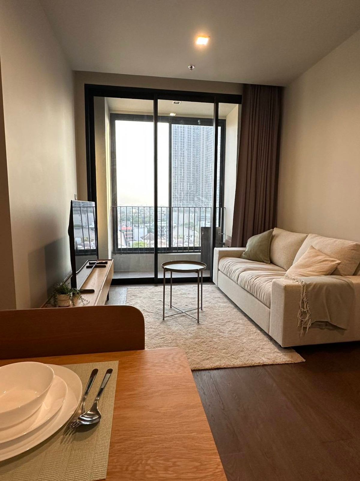 For RentCondoSukhumvit, Asoke, Thonglor : 📢 The room is ready to enter. Ideo Q Sukhumvit 36 ​​Luxurious condo in the heart of Sukhumvit near BTS Thonglor.