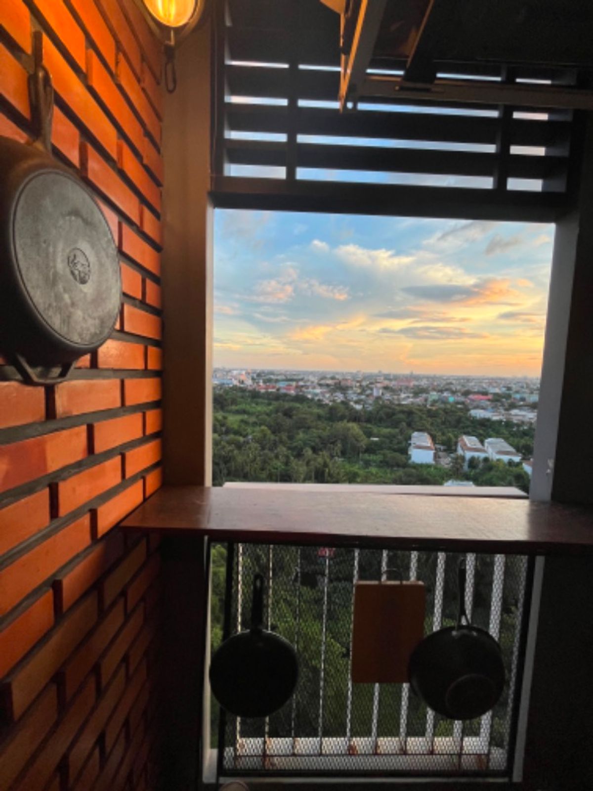 ให้เช่าคอนโด : (For rent) Aspire sathorn taksin copper zone