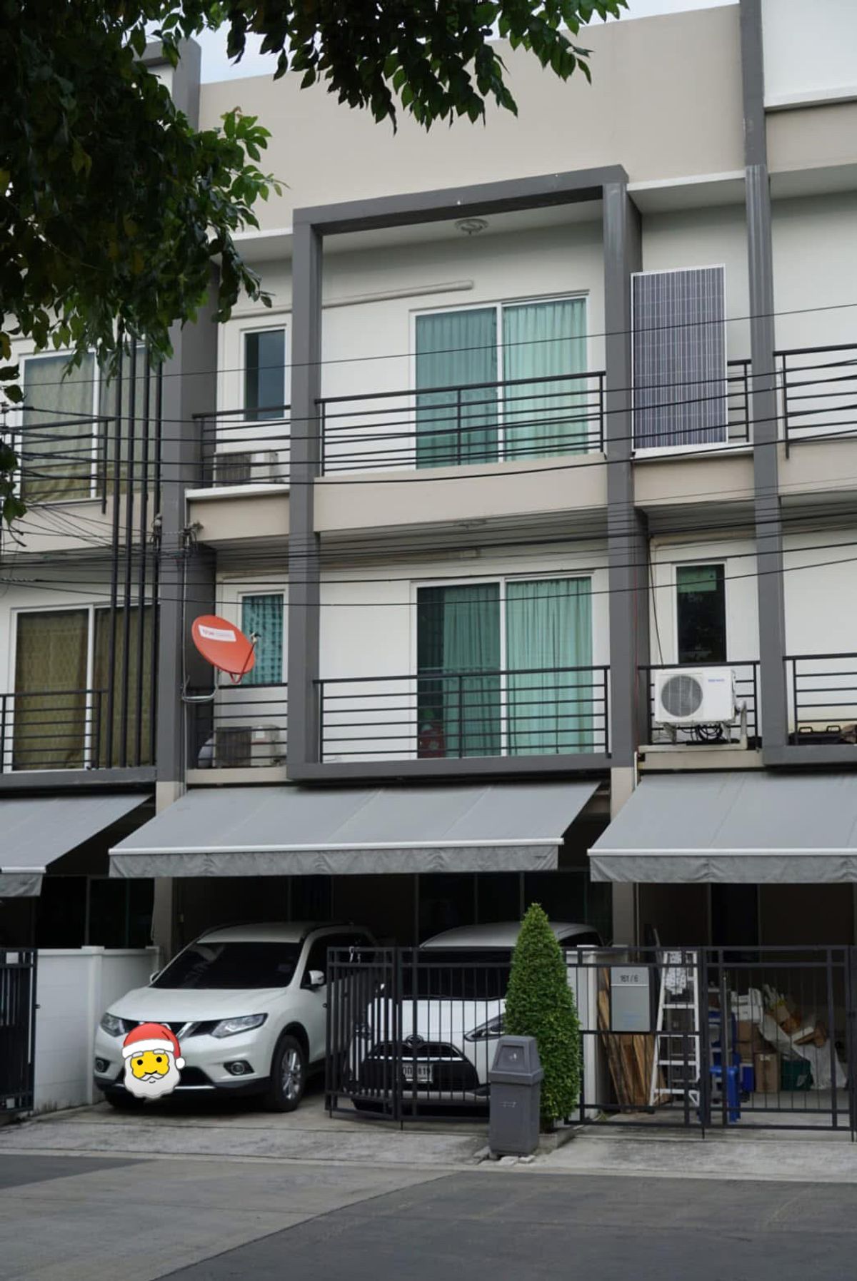 For RentTownhomeOnnut, Udomsuk : ⭐ For rent, 3 -story townhome, Ban Klang, Sukhumvit 77, 3 bedrooms, 3 bathrooms, houses in the project Easy access-out Suitable for home offices Or living by yourself for 5 minutes to BTS Onnut #Sleader #Foreigners #Rental price 30,000 / month, central pa