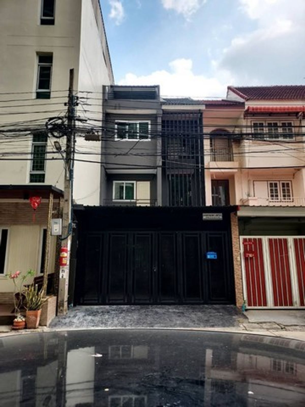 For RentTownhomeOnnut, Udomsuk : 4 -story home home rental  Soiwachiratham, Demonstration, Sukhumvit 101/1, convenient to travel near BTS Punnawithi