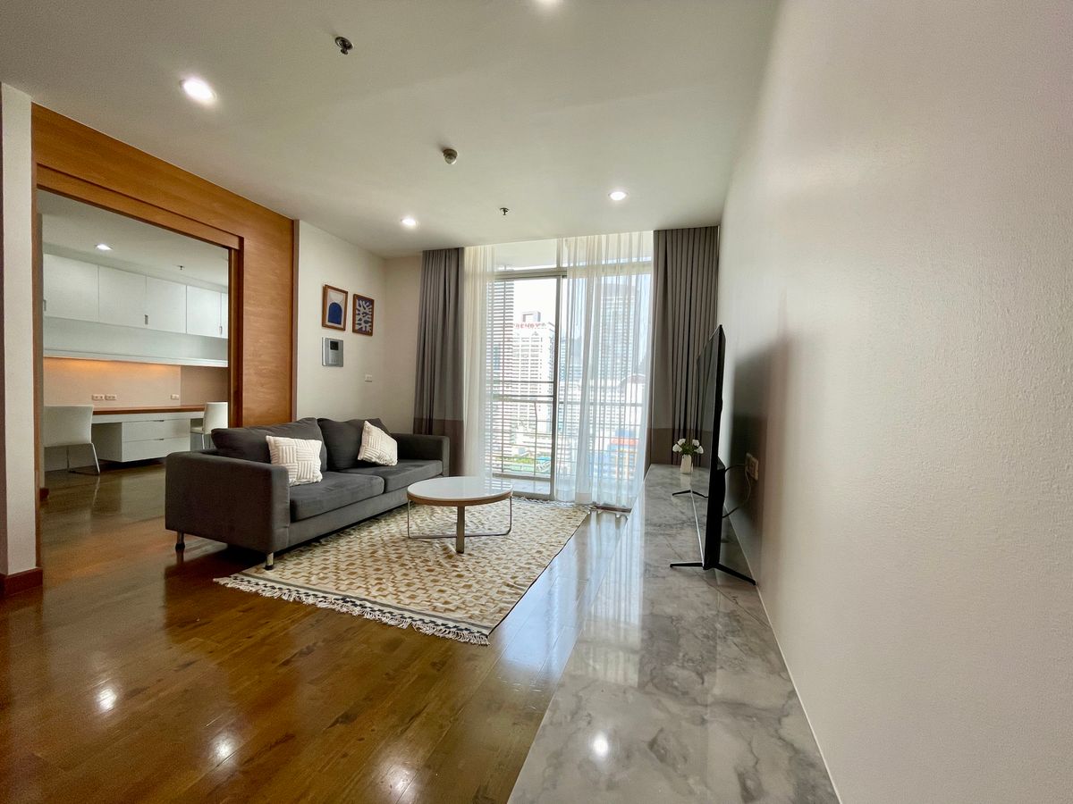 For RentCondoSukhumvit, Asoke, Thonglor : For RENT DUUPPLEX 2BEDS 3Baths 1 Working Room 155SQM