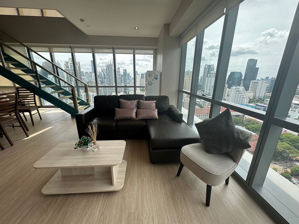 CondoSukhumvit, Asoke, Thonglor : The Room Sukhumvit 21 🏙️ ** Luxurious Duplex room in the heart of Ashoka ✨ New, complete, ready to go! ✨