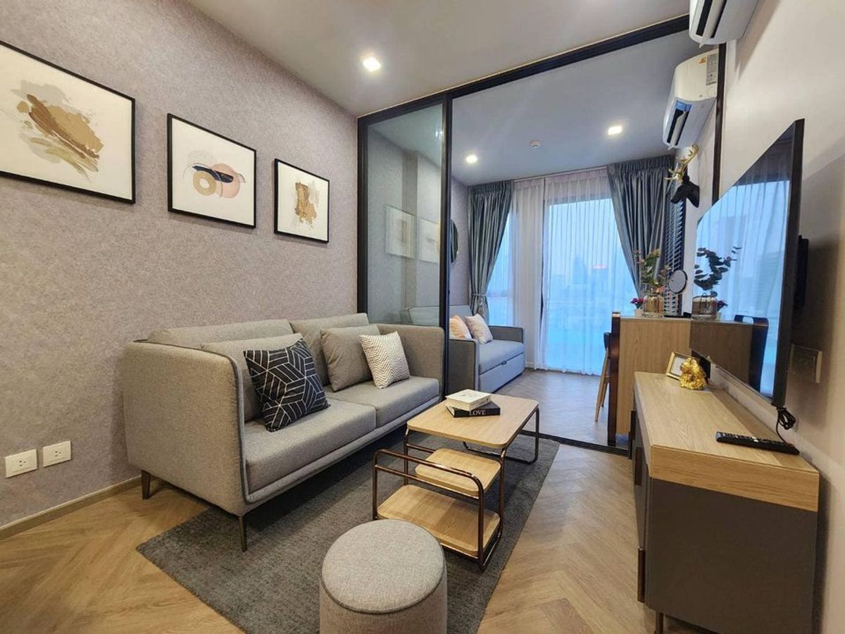 For RentCondoSiam Paragon ,Chulalongkorn,Samyan : Condo for rent, Chula - Sam Yan [CHAPTER CHULA SAMYAN], beautiful room, good price, convenient to travel, complete furniture Ready to move in immediately Can make an appointment to see the room