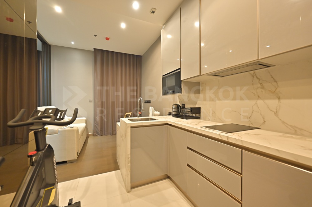 ขายคอนโดพระราม 9 เพชรบุรีตัดใหม่ RCA : ขายด่วนมาก THE ESSE at SINGHA COMPLEX  1 Bedroom 	35.79 Sq.m. 	เพียง 8,590,000  บาท ราคาต่ำกว่าตลาด  ต่อ ตรมดีมาก ตำแหน่งดี ถูกกมากที่สุด