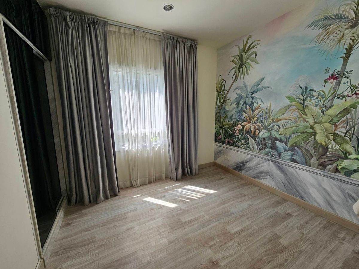 For SaleCondoRattanathibet, Sanambinna : Condo for sale, airport, water, beautiful room, swimming pool view 💛🧡💚 Line ID: Buycondo.th%