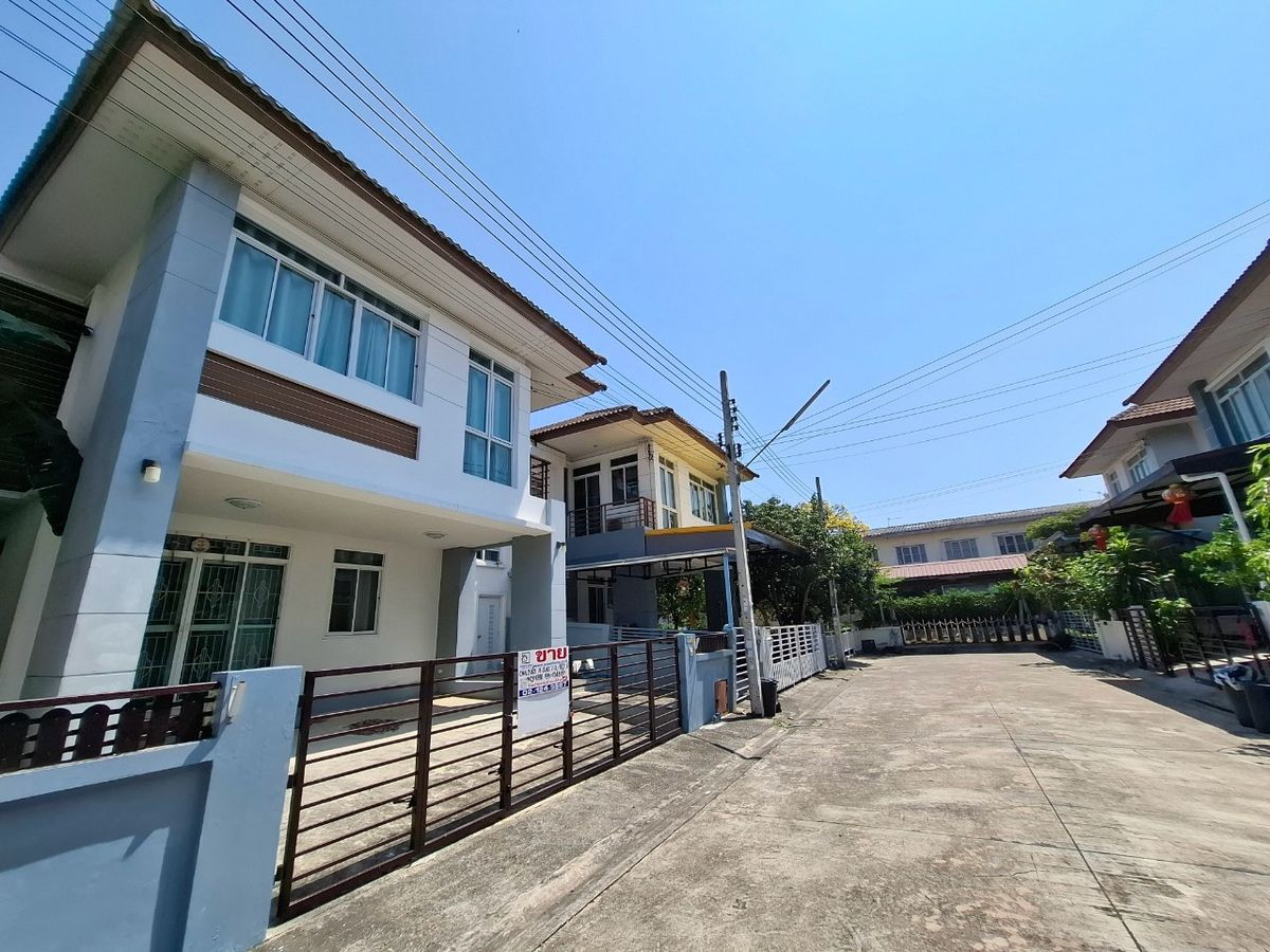 For SaleSamut Prakan,Samrong : Twin house for sale, Kitti Nakorn Green Ville, Bang Phli, Samut Prakan