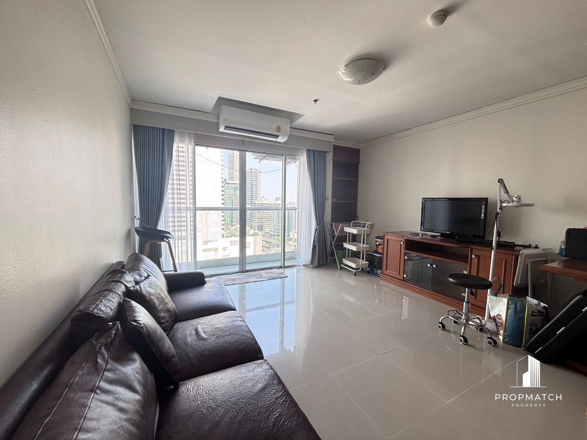 For SaleCondoSilom, Saladaeng, Bangrak : ✨ Smash the price !! The cheapest in the project ✨SILOM Suite (1Bed 1Bath 52SQM.) Beautiful room, good price !! Only 4,990,000 baht Tel.0981315848 @propmatch