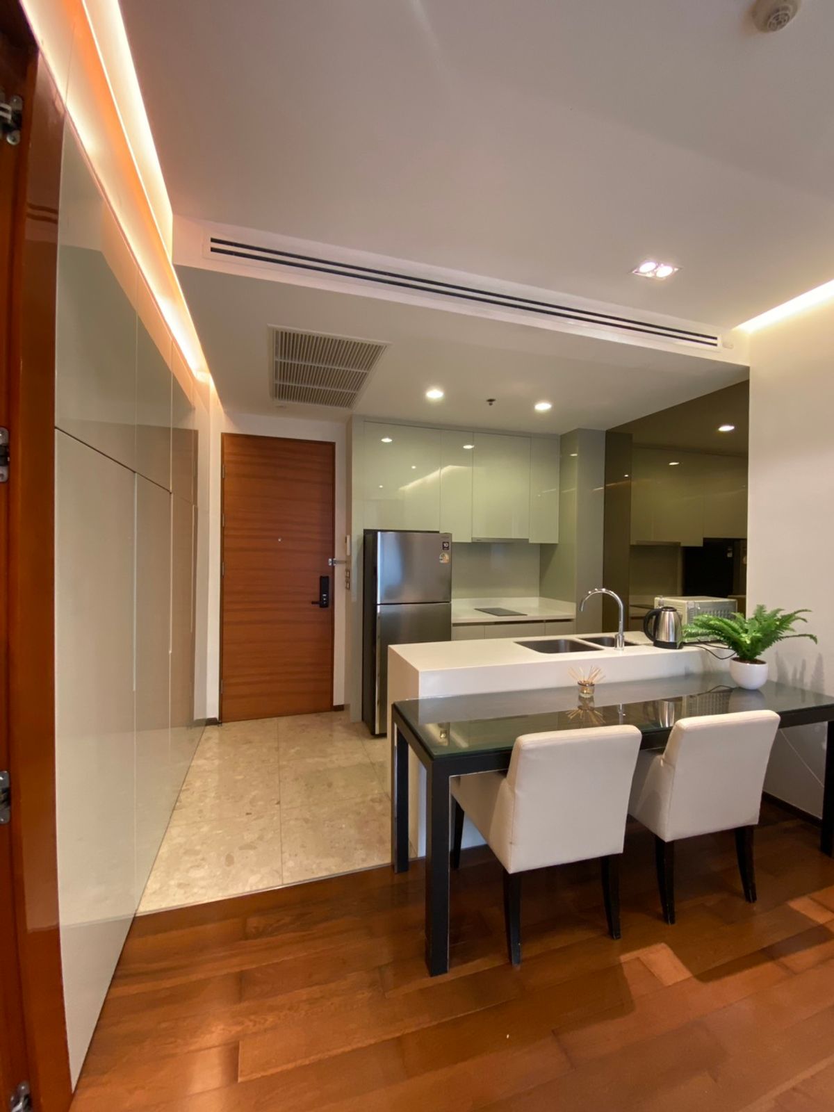 CondoSukhumvit, Asoke, Thonglor : Luxurious condo for sale in the heart of Sukhumvit & Quot; Desu Admission Sukhumvit 28 & Quot; (The Address Sukhumvit 28)